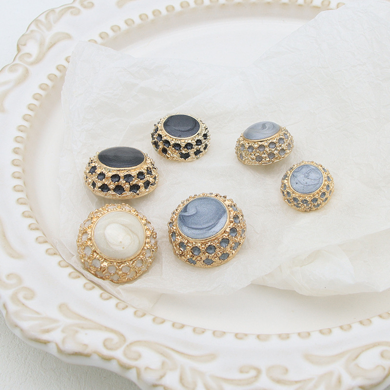 Button Hole Cutter - 18/20/25mm Vintage Gold Pearl Metal Buttons