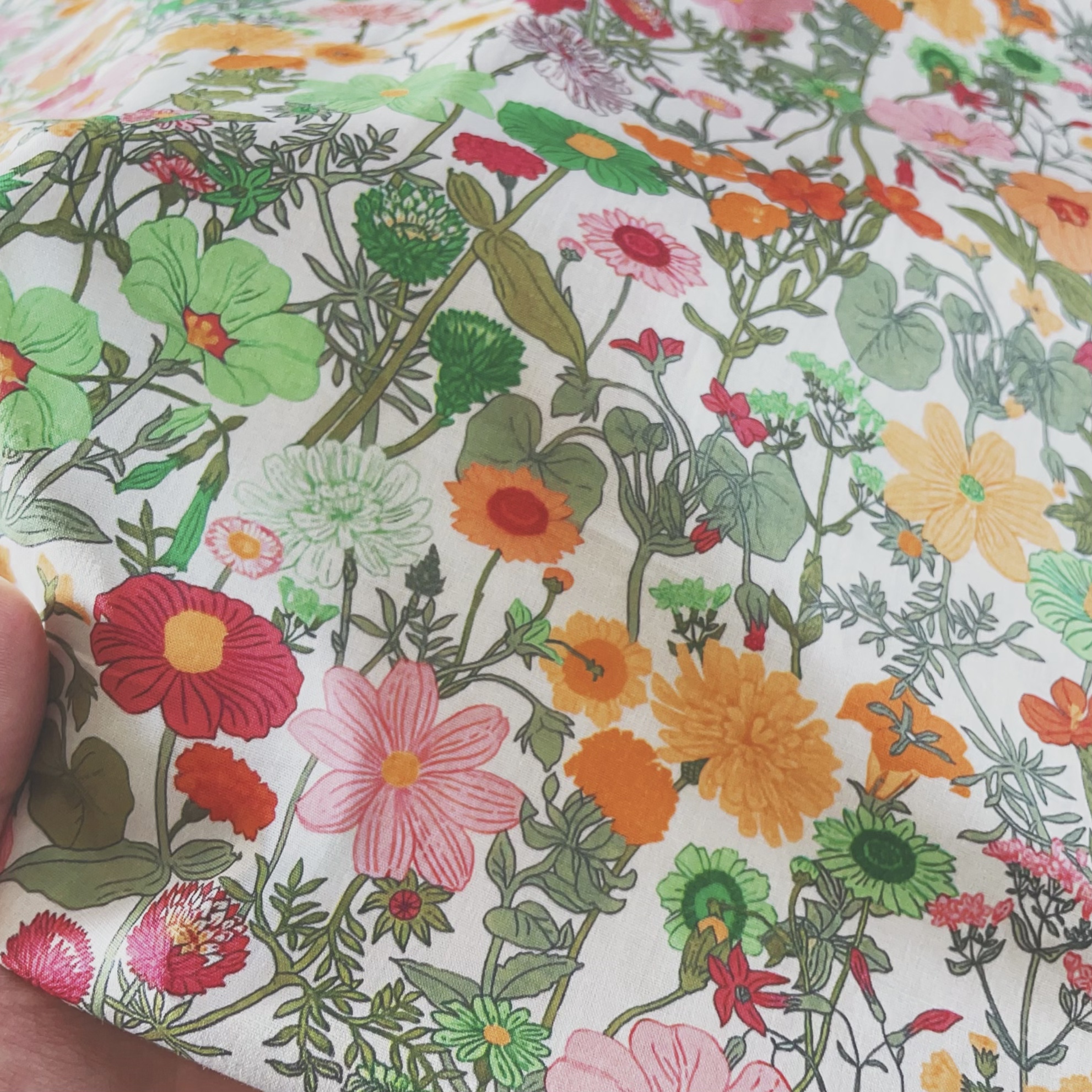 Vintage Floral Printed Cotton  – обзор и цена Is Sewing A Textile Craft
